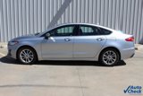 Used 2020 Ford Fusion SE image 2