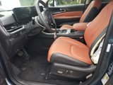 Used 2025 Kia Carnival SX Prestige image 6