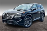 Used 2025 Nissan Rogue SV image 2
