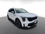 Used 2024 Kia Sorento S image 2