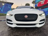Used 2020 Jaguar XE S image 4