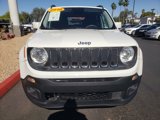 Used 2016 Jeep Renegade Latitude image 2