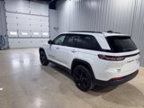 Used 2023 Jeep Grand Cherokee Limited w/ Black Appearance Package image 5