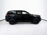 Used 2023 Jeep Grand Cherokee Limited w/ Black Appearance Package image 4