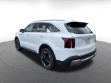 Used 2024 Kia Sorento S image 5