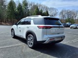 New 2025 Nissan Pathfinder SL image 3