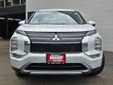 New 2025 Mitsubishi Outlander SE image 2