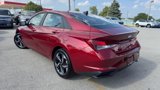 Used 2023 Hyundai Elantra SEL w/ Convenience Package image 5