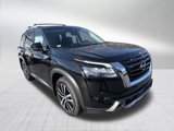 New 2025 Nissan Pathfinder Platinum image 3