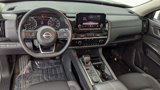 Used 2024 Nissan Pathfinder SV image 4