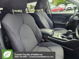 Used 2020 Toyota Highlander LE image 2