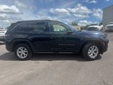 Used 2023 Jeep Grand Cherokee Limited image 4