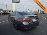Used 2022 Toyota Camry SE image 4