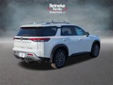 New 2025 Nissan Pathfinder SL w/ SL Premium Package image 5