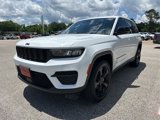 Used 2022 Jeep Grand Cherokee Altitude image 3