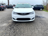 Used 2019 Chrysler Pacifica Touring-L Plus w/ Advanced Safetytec Group image 2