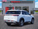New 2025 Nissan Pathfinder SL image 3