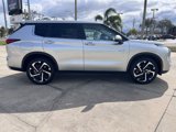 New 2025 Mitsubishi Outlander SE image 2