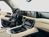 New 2025 Nissan Armada Platinum Reserve image 5