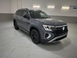 New 2025 Volkswagen Atlas Peak Edition SE image 4