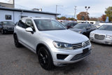 Used 2017 Volkswagen Touareg Wolfsburg Edition image 2