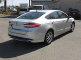 Used 2017 Ford Fusion SE image 3