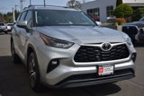 Used 2023 Toyota Highlander XLE image 3