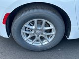 New 2025 Chrysler Pacifica Select image 5