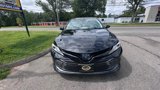 Used 2019 Toyota Camry XLE image 2