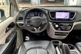 Used 2023 Chrysler Pacifica Touring-L image 5