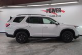 New 2025 Honda Pilot Touring image 2