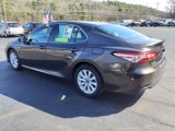 Used 2018 Toyota Camry LE image 5