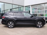 New 2025 Volkswagen Atlas SE image 4