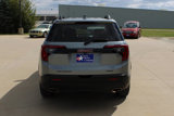 Used 2023 GMC Acadia SLE image 6
