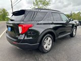 Used 2022 Ford Explorer XLT w/ Equipment Group 202A image 4