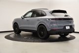 Certified 2025 Porsche Cayenne image 3