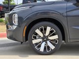 New 2025 Mitsubishi Outlander SEL image 5