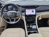 New 2025 Jeep Grand Cherokee Limited image 5