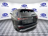 New 2025 Mitsubishi Outlander SE image 5