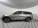 Certified 2023 Lincoln Aviator Reserve w/ Equipment Group 201A image 4