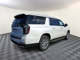New 2025 Chevrolet Suburban Premier image 4
