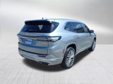 Used 2025 Buick Enclave Avenir image 4