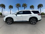 New 2025 Nissan Pathfinder Platinum image 3