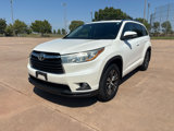 Used 2016 Toyota Highlander XLE image 3