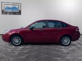 Used 2009 Ford Focus SE image 2