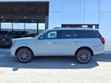 New 2025 Ford Expedition Platinum image 3