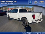 Used 2023 GMC Sierra 2500 AT4 w/ AT4 Premium Plus Package image 3