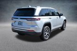 Used 2024 Jeep Grand Cherokee Limited image 5