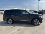 Used 2019 Lincoln Navigator Reserve image 2