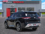 New 2025 Nissan Pathfinder Platinum image 4